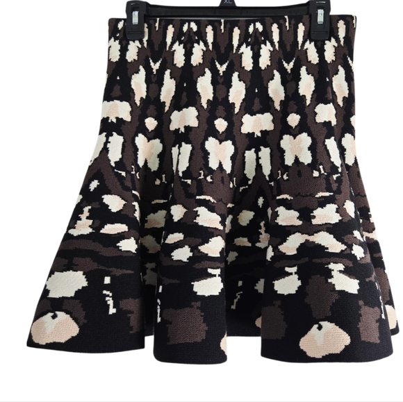 Express New Body Contour High Waist Stretch Curl Hem Brown Black Skirt Small - Picture 5 of 11